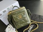 Chanel CC Vanity With Chain Bag Green Khaki For Women 4.3 in/ 11 cm  AP3016