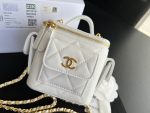 Chanel CC Vanity With Chain Bag White For Women 4.3 in/ 11 cm AP3016