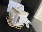 Chanel CC Vanity With Chain Bag White For Women 4.3 in/ 11 cm AP3016