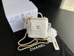 Chanel CC Vanity With Chain Bag White For Women 4.3 in/ 11 cm AP3016