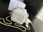 Chanel CC Vanity With Chain Bag White For Women 4.3 in/ 11 cm AP3016