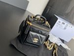 Chanel CC Vanity With Chain Bag Black For Women 4.3 in/ 11 cm  AP3016