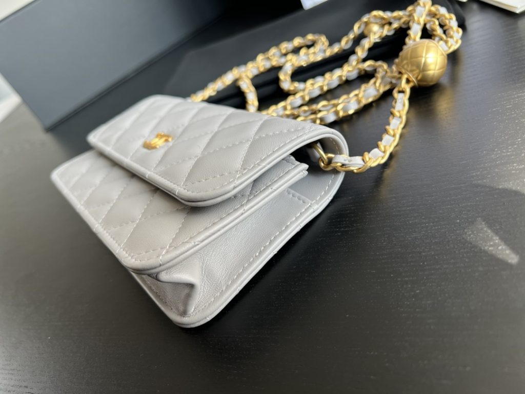 Chanel CC Wallet On Chain Bag White For Women 6.7 in / 17 cm