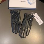 Chanel Gloves In Black