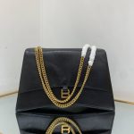 Crush Large Chain Bag In Black For Women 15.7in/ 40cm 716332210IT1000