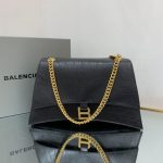 Crush Medium Chain Bag In Black For Women 12in/ 31cm