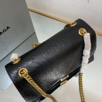 Crush Medium Chain Bag In Black For Women 12in/ 31cm