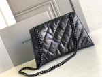 Crush Medium Chain Bag Quilted In Black For Women 12.2in/31cm 716393210IY1000