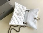 Crush Medium Chain Bag Quilted In Optic White For Women 12.2in/31cm 716393210J09001