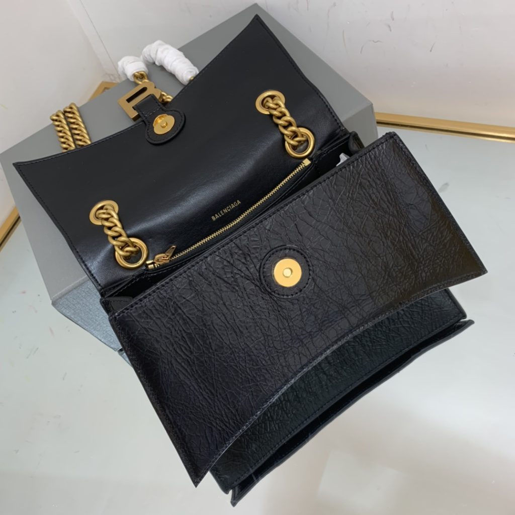 Crush Small Chain Bag In Black For Women 9.8in/ 25cm 716351210IT1000