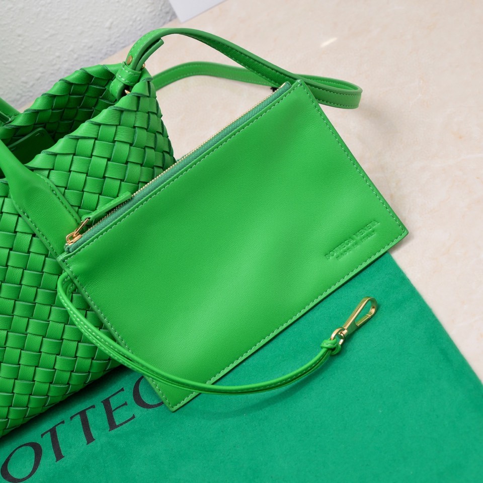 Bottega Veneta Mini Cabat Green, For Women, Women’s Bags 7.9in/20cm 709464V1OW13722