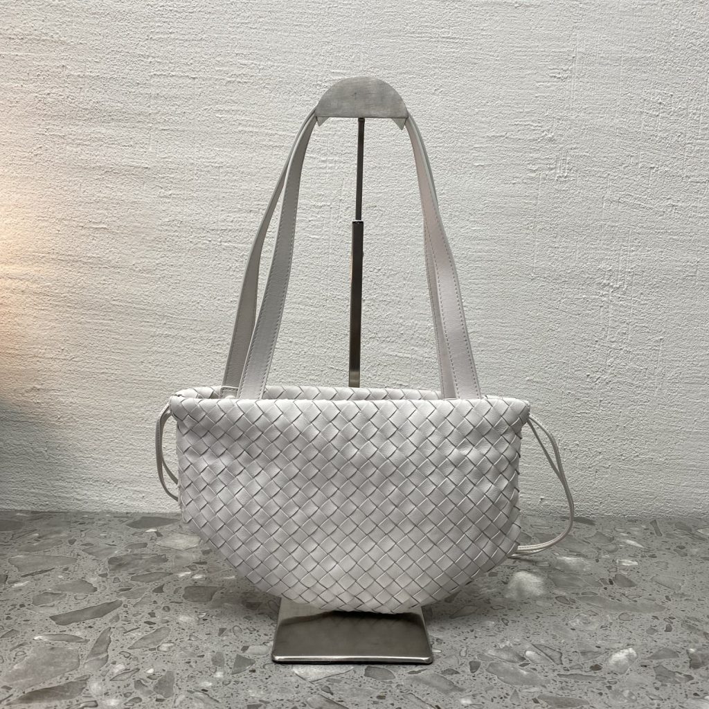 Bottega Veneta Shoulder Bag White, For Women, Women’s Bags 10.2in/26cm 651811V08Z19143