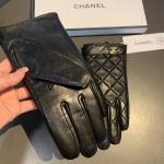 Chanel Gloves In Black