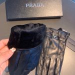 Prada Nappa Gloves In Black