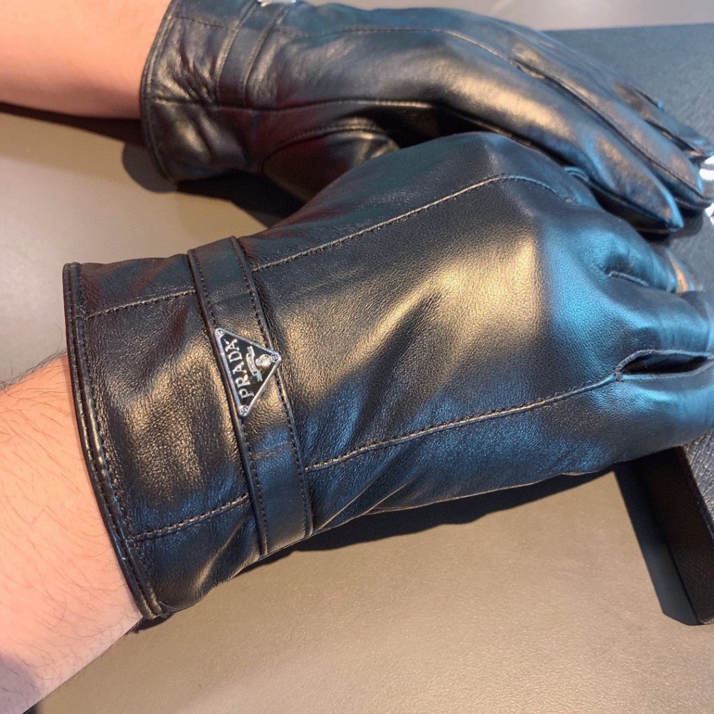 Prada Nappa Gloves In Black