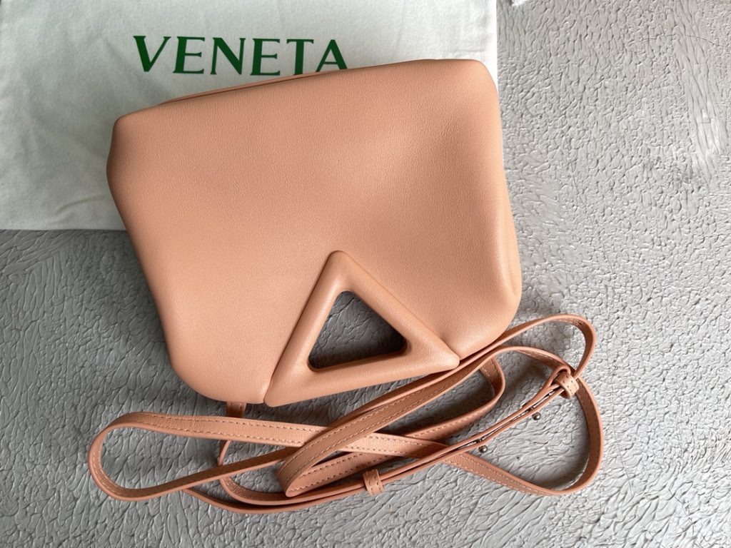 Bottega Veneta Point Pink, For Women, Women’s Bags 8.6in/22cm