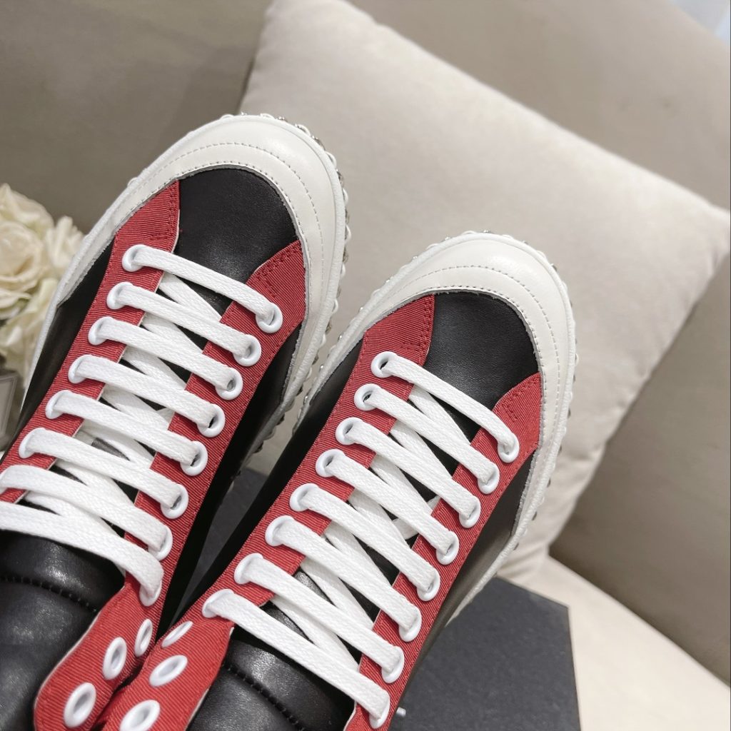 Chanel Women’s Schuhe Sneaker Black And Red For Women