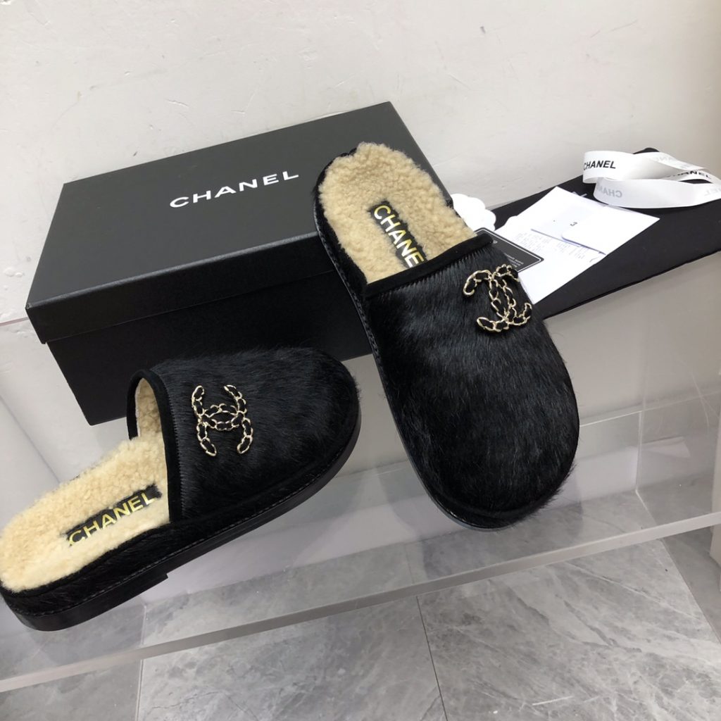 Chanel Women’s Mules With Opens Heels Black For Women