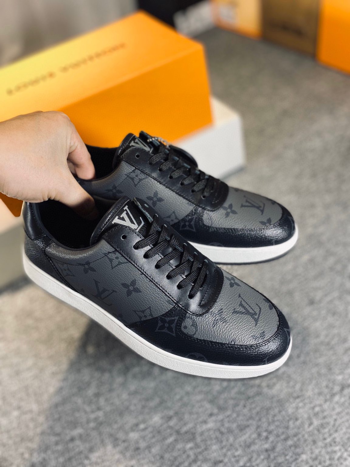 Louis Vuitton Rivoli Sneaker Black For Men LV 1A8EB5