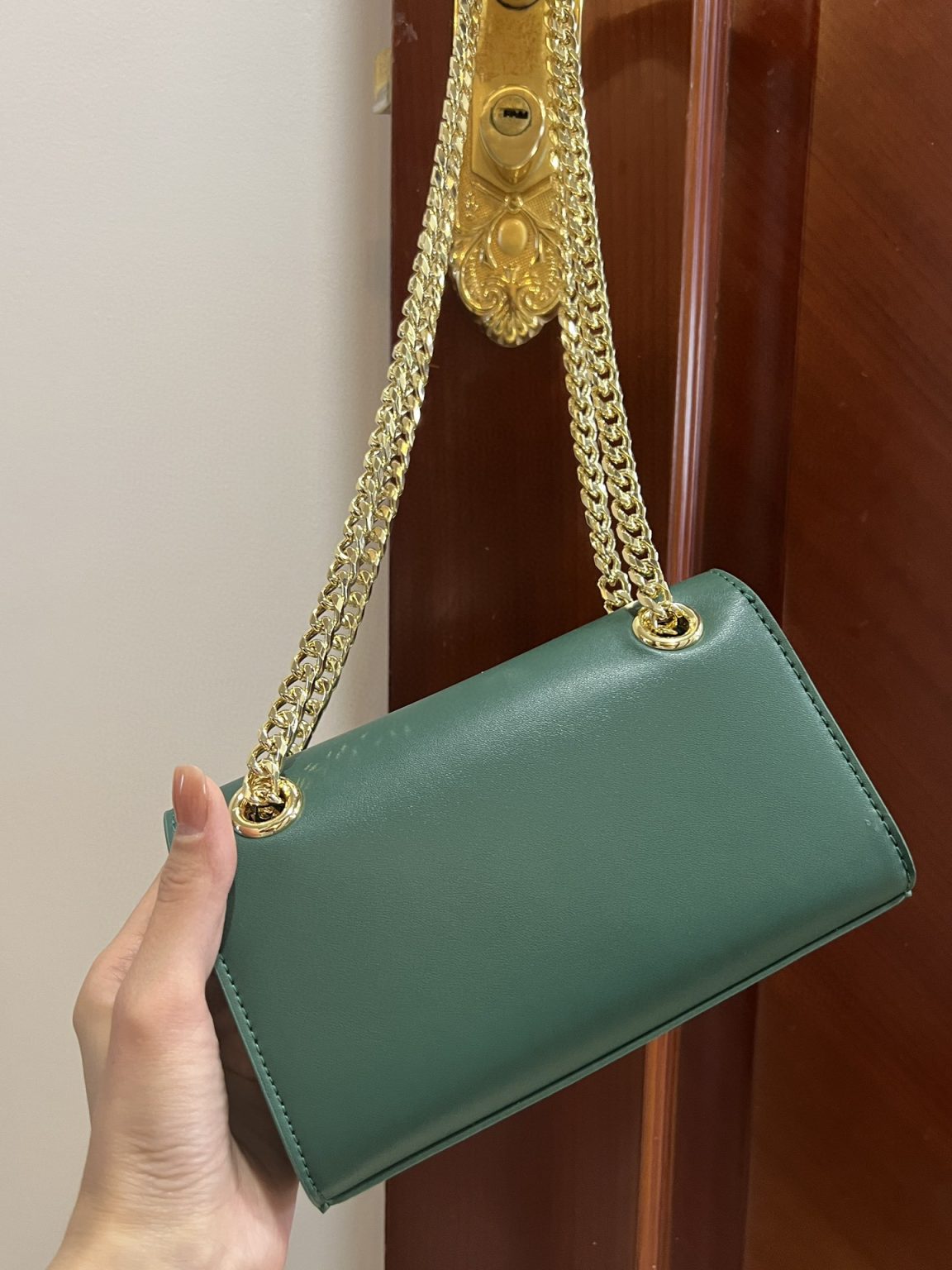 Dolce & Gabbana Polished 3.5 Phone Bag Green For Women 7.3in/19cm DG