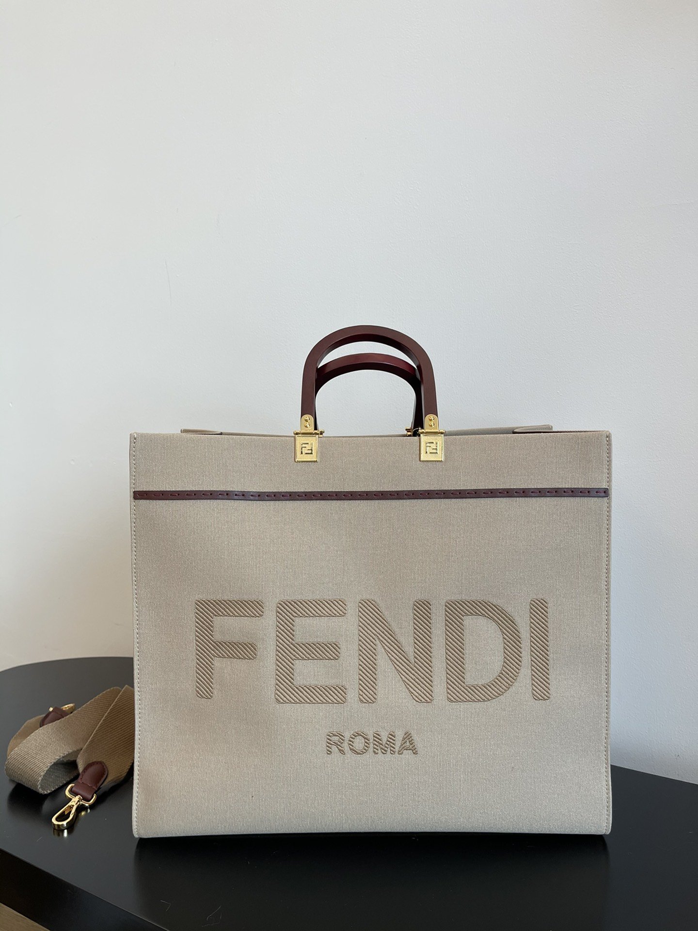 Fendi Sunshine Large Tote Bag Beige For Women, Women’s Handbags, Shoulder Bags 15.7in/40cm FF 8BH372