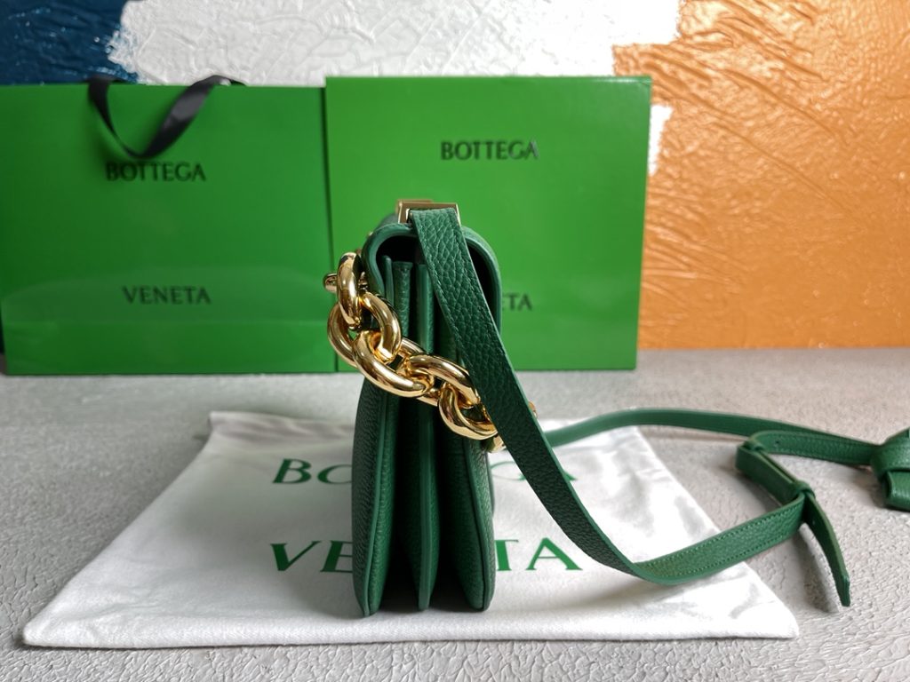 Bottega Veneta Mount Green, For Women, Women’s Bags 8.3in/21cm 667399V12M03113