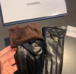 Chanel Gloves In Black