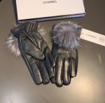 Chanel Gloves In Black