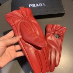 Prada Nappa Gloves In Red