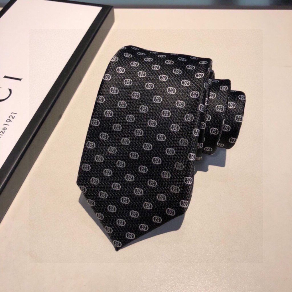 Gucci Interlocking G Silk Jacquard Tie Drak Grey GG Men Tie 672464 4E002 1169