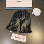 Chanel Gloves In Black