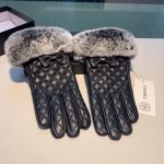 Chanel Gloves In Black