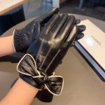 Chanel Gloves In Black