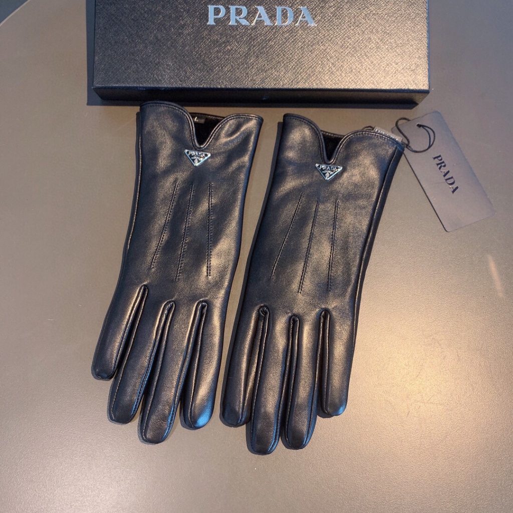 Prada Nappa Gloves In Black