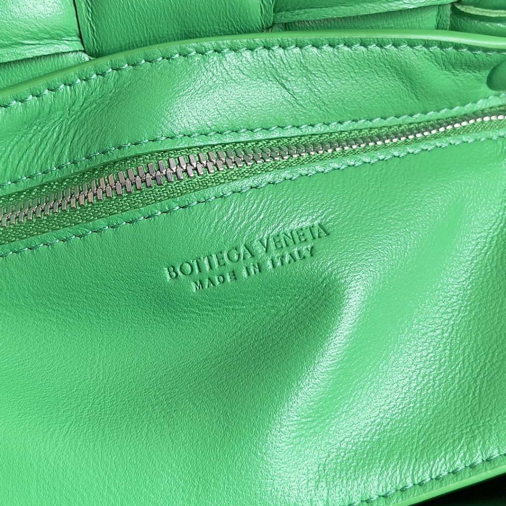 Bottega Veneta Small Padded Cassette Green , For Women, Women’s Bags 7.5in/19cm