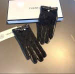 Chanel Gloves In Black