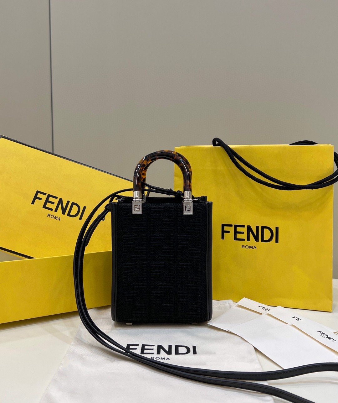 Fendi Mini Sunshine Shopper Black Bag For Woman 18cm/7in