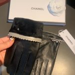 Chanel Gloves In Black