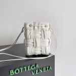 Bottega Veneta Small Cassette Bucket Bag White, For Women, Women’s Bags 7.1in/18cm 717187V2FY39009