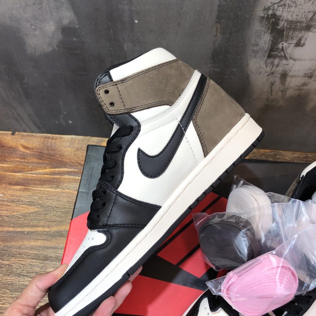 Travis Scott x Nike Air Jordan 1 Retro High OG ‘Mocha’ and Black Sneaker For Men, Men’s Shoes