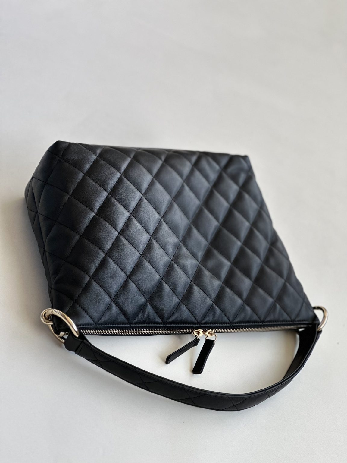 Chanel 23B Calfskin Black Hobo Bag For Women 11in/28cm