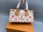 Louis Vuitton OnTheGo East West Bag Beige For Women 9.8in/25cm M25318