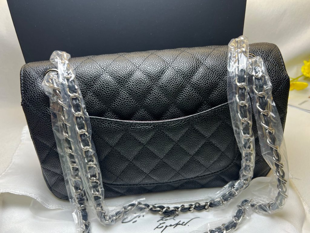 Chanel Classic Handbag Gold Hardware Black For Women, Women’s Bags, Shoulder And Crossbody Bags 10.2in/26cm A01112