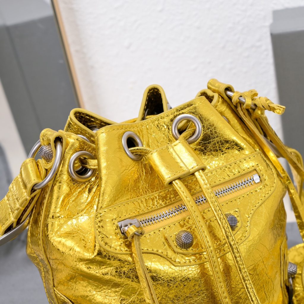 le-cagole-xs-bucket-bag-metallized-with-rhinestones-1-1