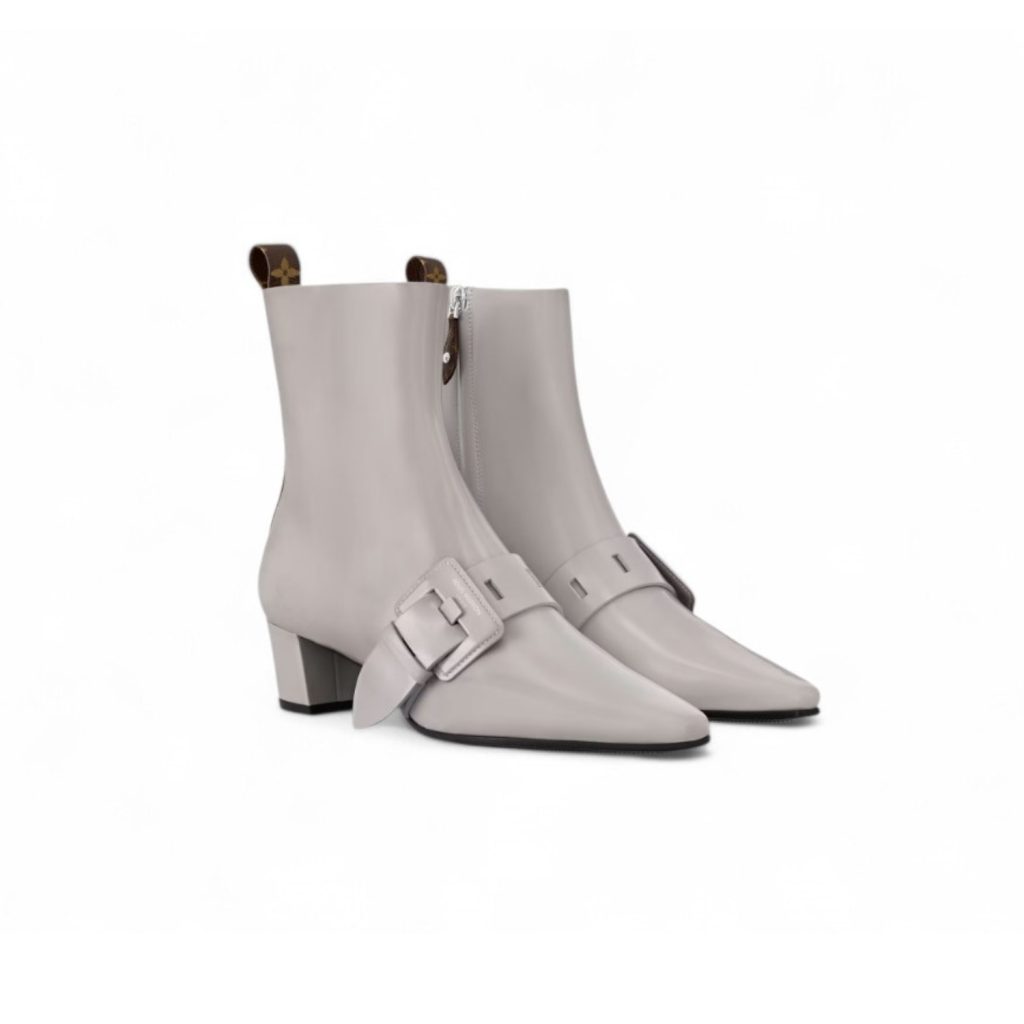 Louis Vuitton Fusee Ankle Boot Gray For Women 1AGM11