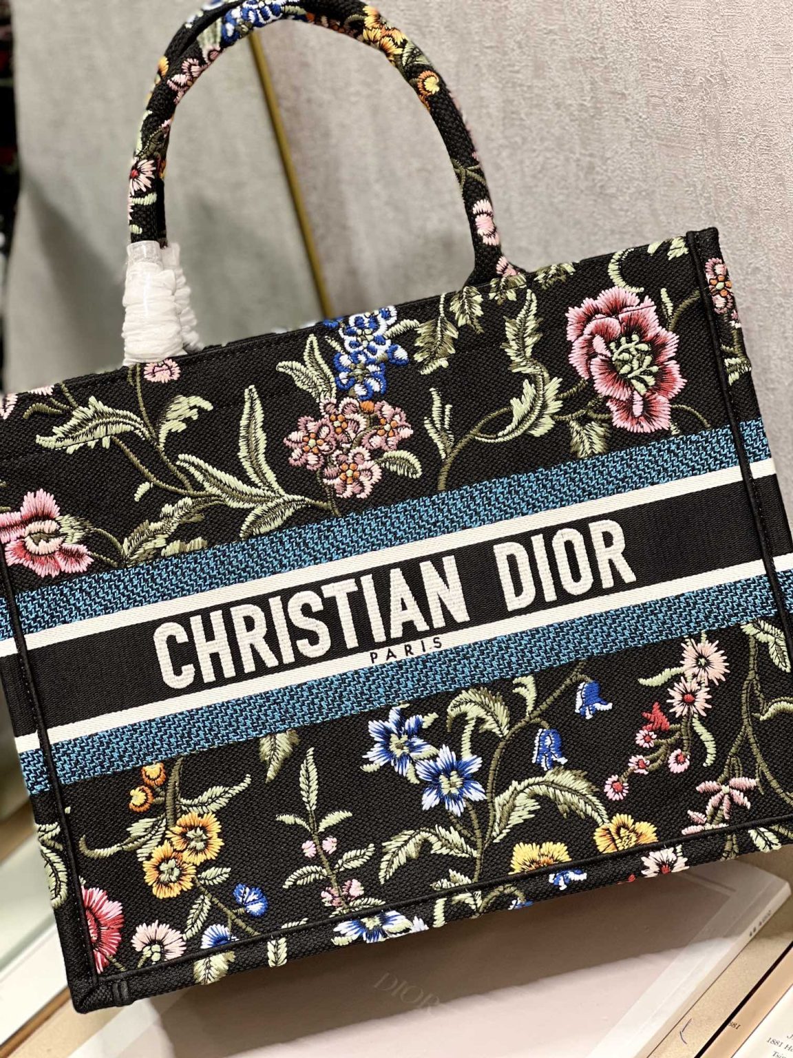 Christian Dior Medium Dior Tote Bag Black For Women 14in/ 36cm