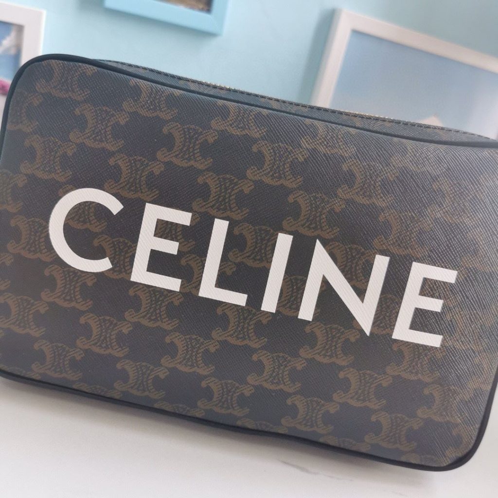 Medium Messenger Bag in Triomphe Canvas With Celine Print Black For Women‎ 9in/23cm 194502CIM.38NO