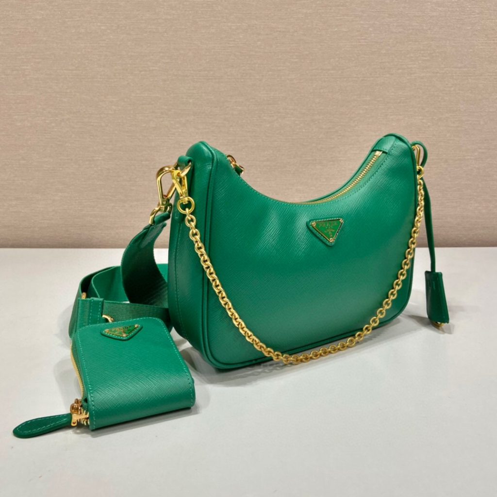 Re-Edition 2005 Saffiano Bag In Green For Women 8.6 in/ 22 cm 1BH204_NZV_F0PCL_V_V2M