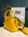 Saffiano Lux Galleria In Yellow For Women 9in/ 23cm