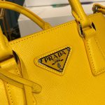 Saffiano Lux Galleria In Yellow For Women 9in/ 23cm